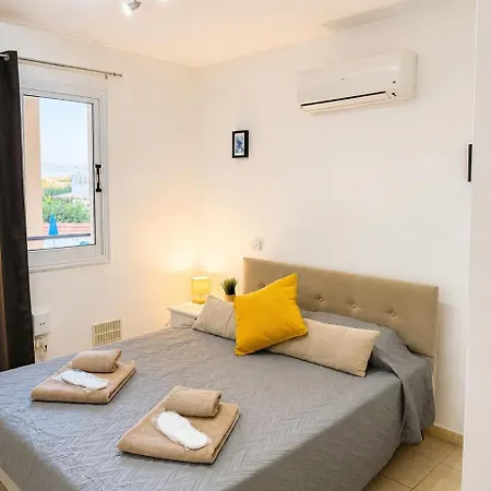 Roy's Kapparis Escape * Paralimni